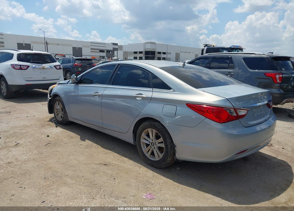 2013 HYUNDAI SONATA VIN: 5NPEB4AC3DH669386