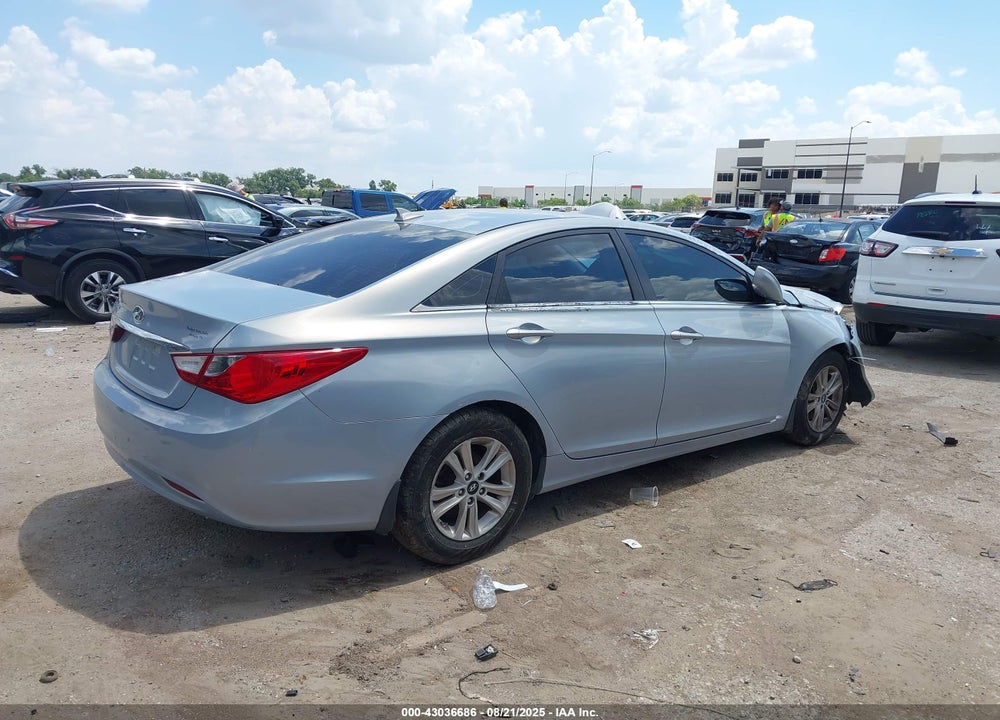 2013 HYUNDAI SONATA VIN: 5NPEB4AC3DH669386