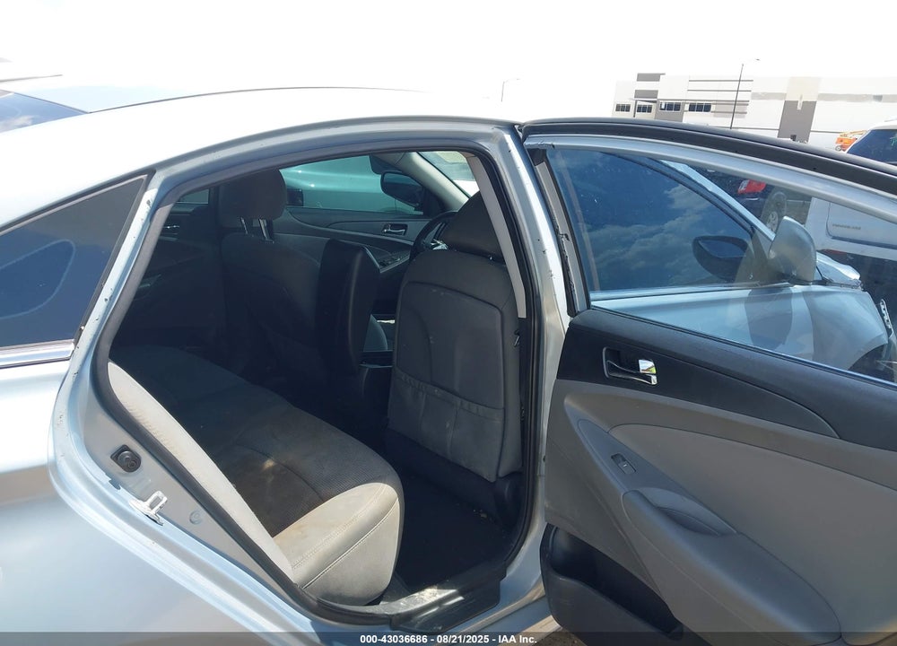 2013 HYUNDAI SONATA VIN: 5NPEB4AC3DH669386
