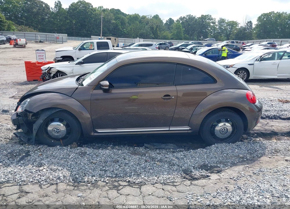 2014 VOLKSWAGEN BEETLE 1.8T VIN: 3VWJ07AT2EM664064