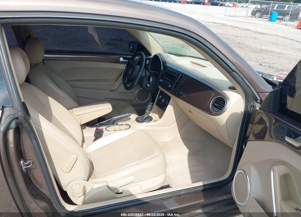 2014 VOLKSWAGEN BEETLE 1.8T VIN: 3VWJ07AT2EM664064