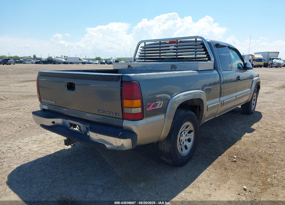 2000 CHEVROLET SILVERADO 1500 LS VIN: 1GCEK19T7YE141133