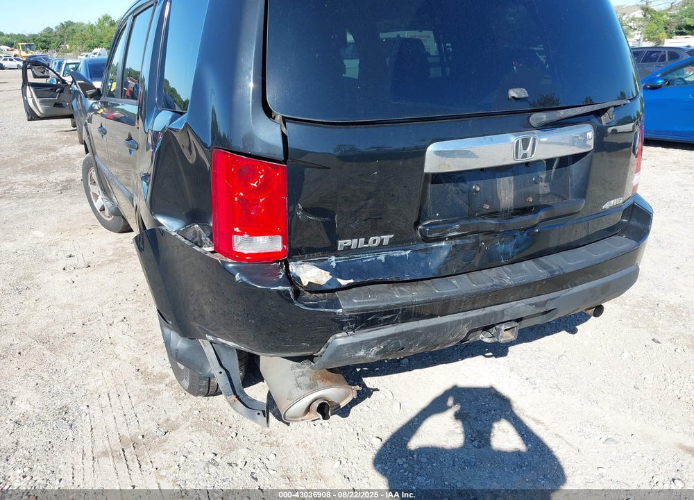 2011 HONDA PILOT VIN: 5FNYF4H29BB015034