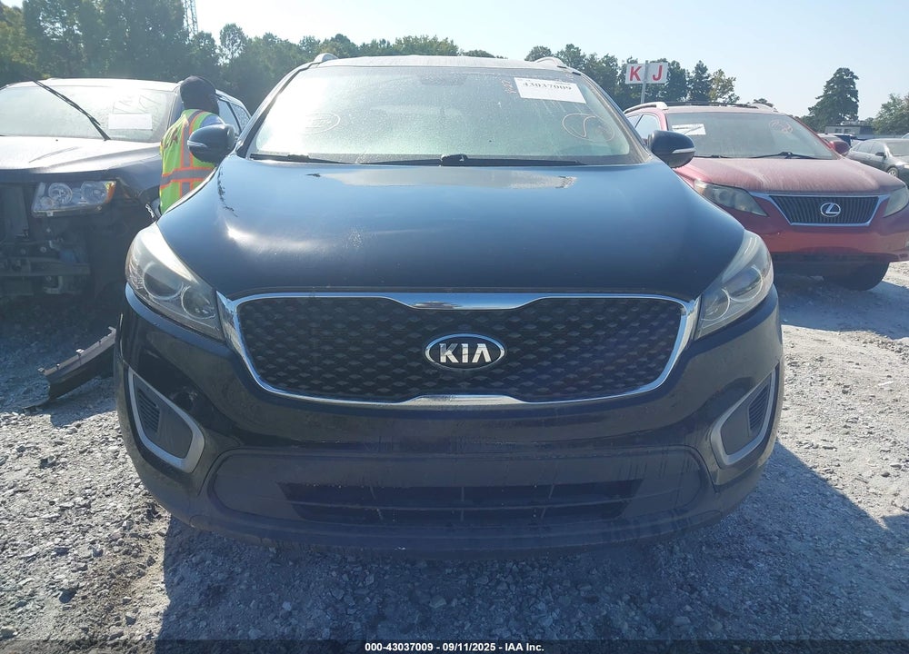 2017 KIA SORENTO VIN: 5XYPGDA53HG223778
