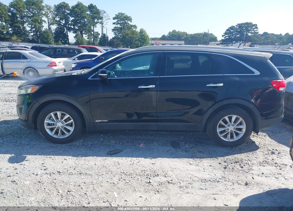 2017 KIA SORENTO VIN: 5XYPGDA53HG223778