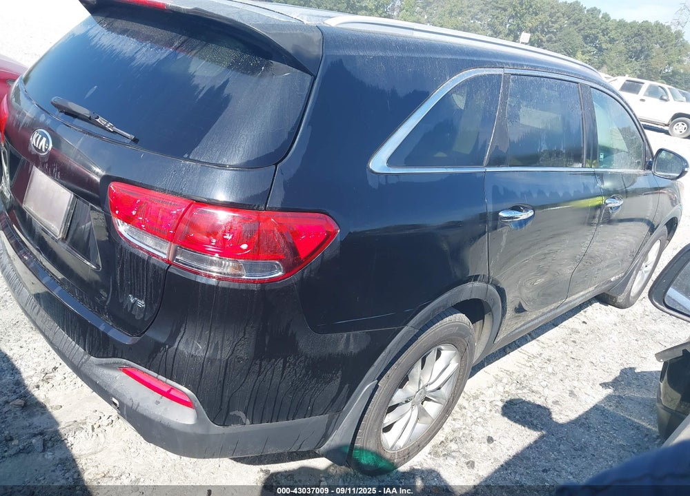 2017 KIA SORENTO VIN: 5XYPGDA53HG223778