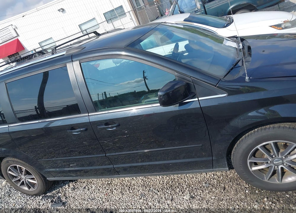 2017 DODGE GRAND CARAVAN SXT VIN: 2C4RDGCG1HR861296