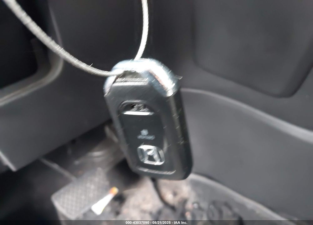 2018 HONDA CR-V VIN: 7FARW2H87JE096468