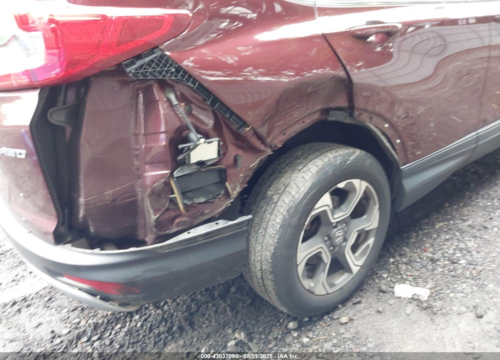 2018 HONDA CR-V VIN: 7FARW2H87JE096468