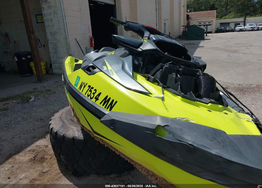 2018 SE DO SEA DOO 300 RXTX VIN: YDV1454D818