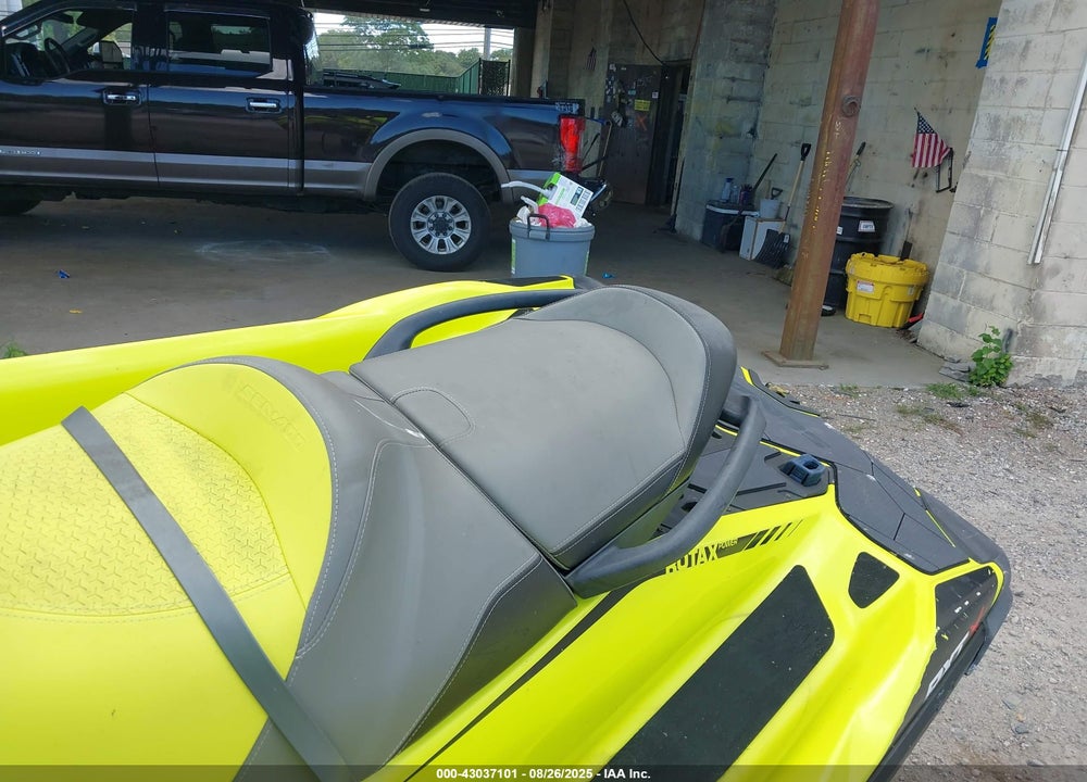 2018 SE DO SEA DOO 300 RXTX VIN: YDV1454D818