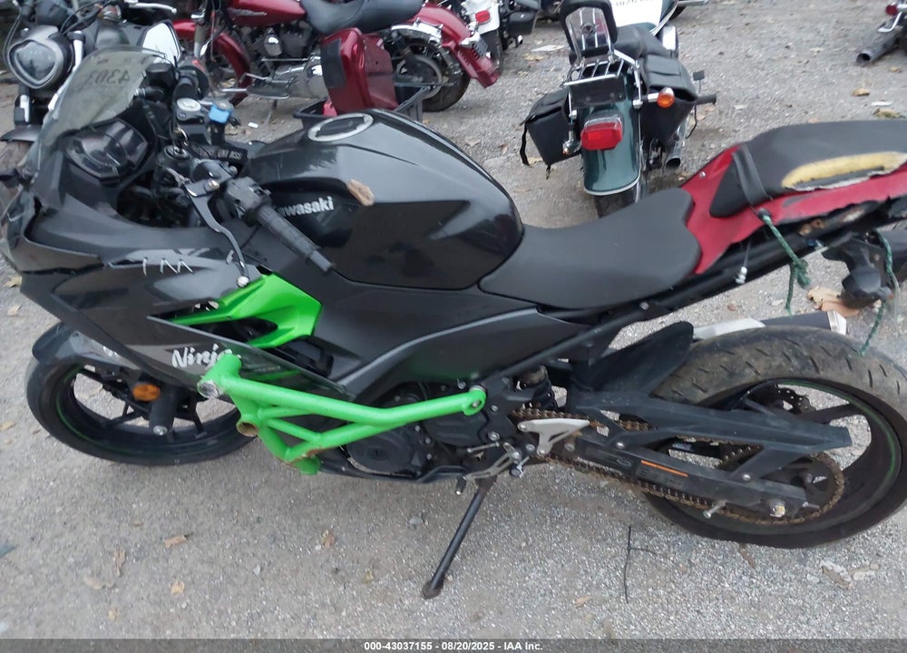 2023 KAWASAKI EX400 VIN: JKAEXKH16PDAK8167