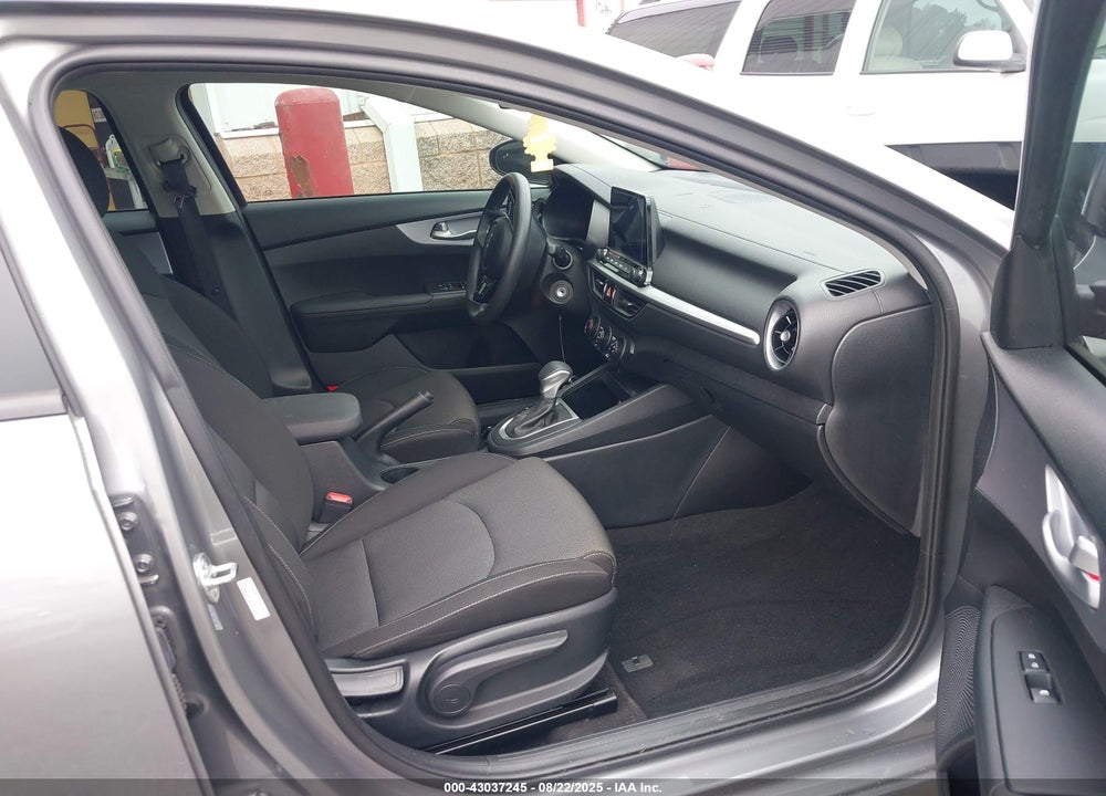 2024 KIA FORTE LXS VIN: 3KPF24AD5RE757011