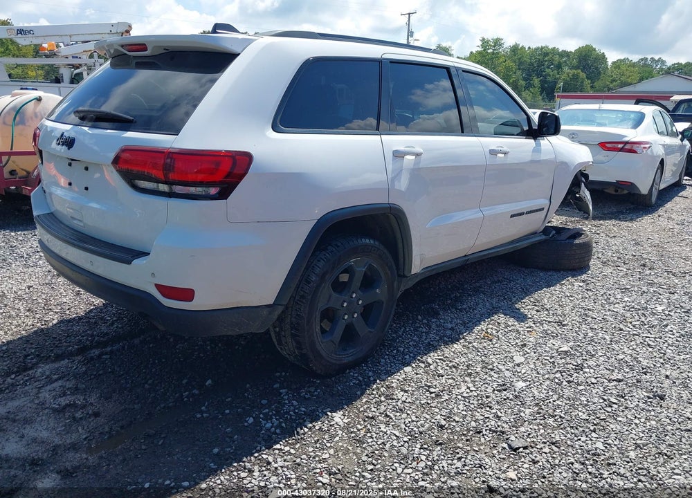 2018 JEEP GRAND CHEROKEE VIN: 1C4RJFAG1JC499796