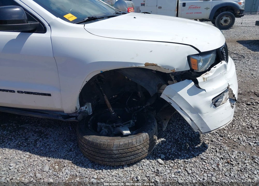 2018 JEEP GRAND CHEROKEE VIN: 1C4RJFAG1JC499796