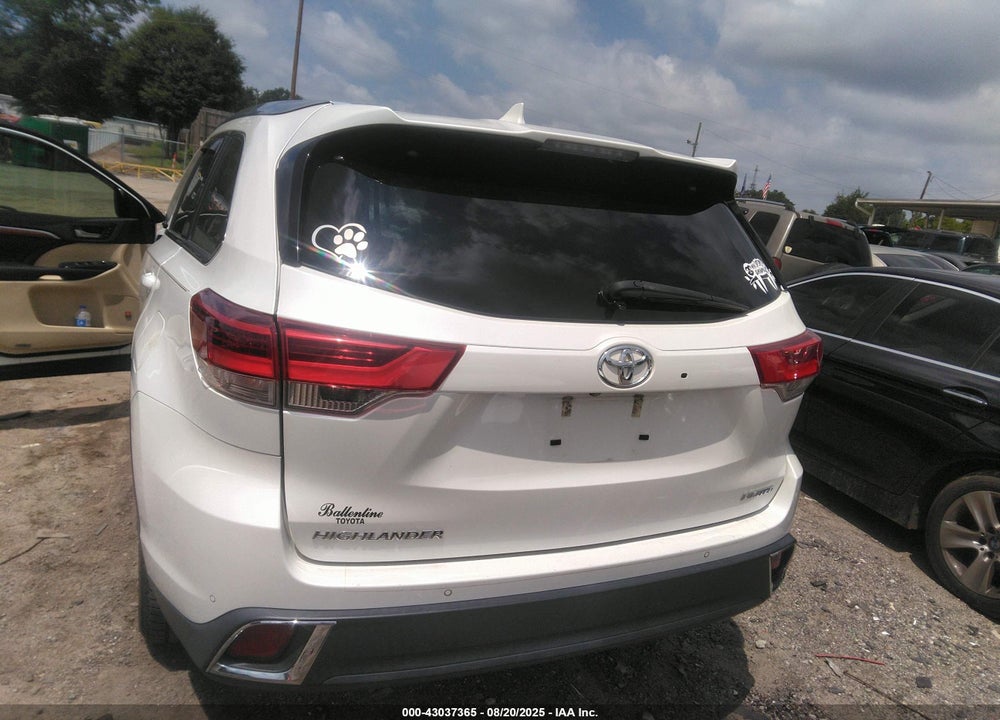 2019 TOYOTA HIGHLANDER VIN: 5TDYZRFH5KS348323