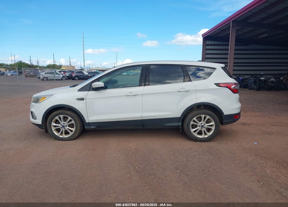 2017 FORD ESCAPE SE VIN: 1FMCU0GD6HUB83155
