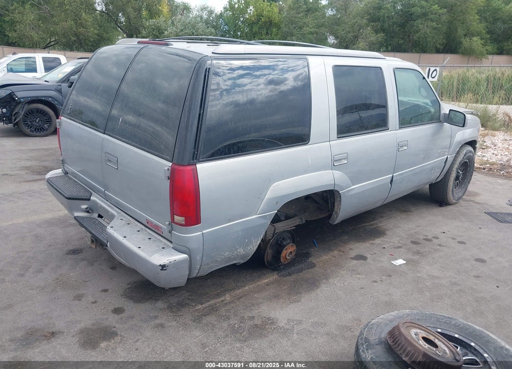 1999 GMC YUKON DENALI VIN: 1GKEK13R3XR918836