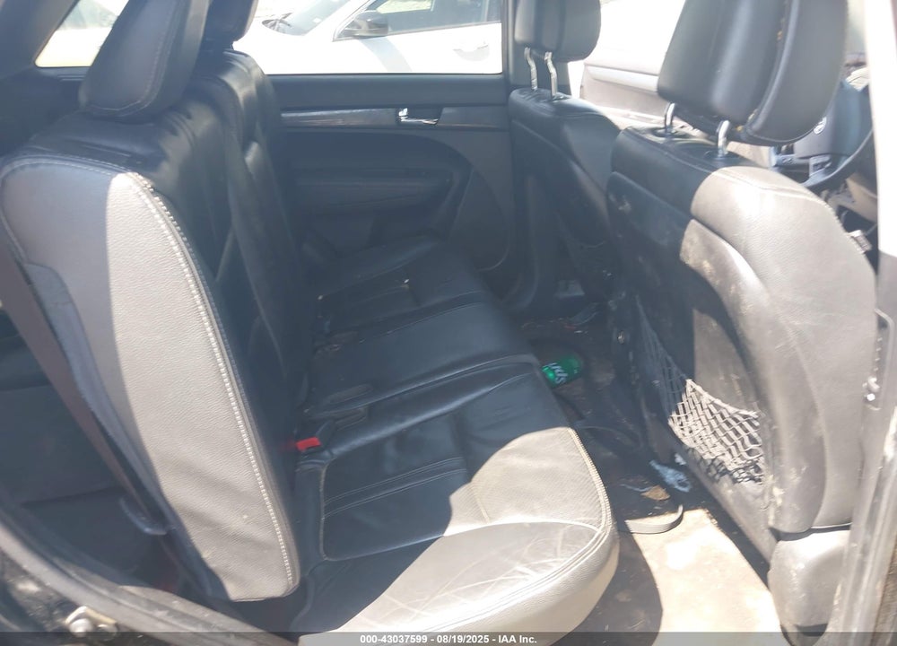 2011 KIA SORENTO VIN: 5XYKW4A20BG092688