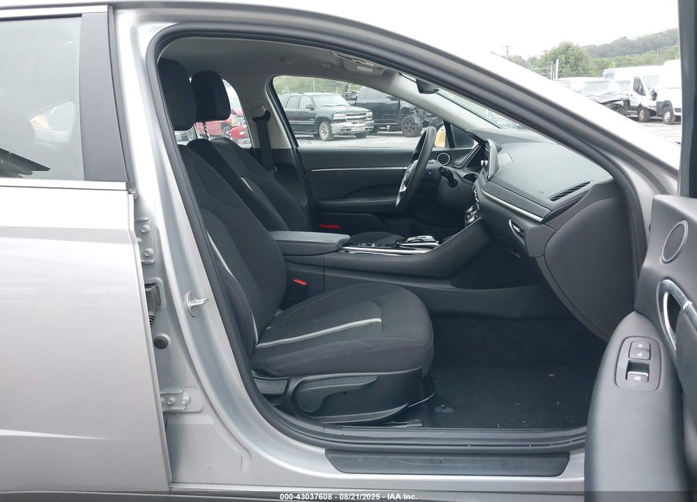 2023 HYUNDAI SONATA VIN: KMHL64JA6PA281652