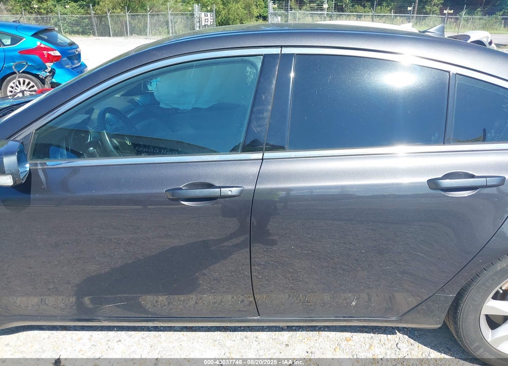 2013 ACURA TL VIN: 19UUA8F23DA010383