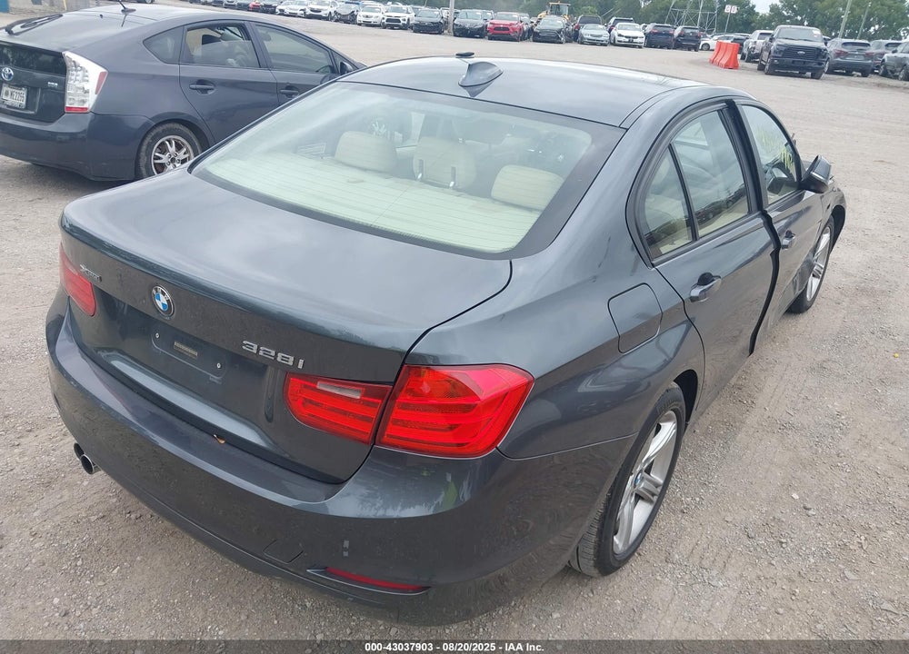 2013 BMW 3 SERIES VIN: WBA3B5G53DNS04142