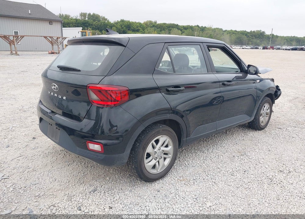 2022 HYUNDAI VENUE VIN: KMHRB8A37NU176998