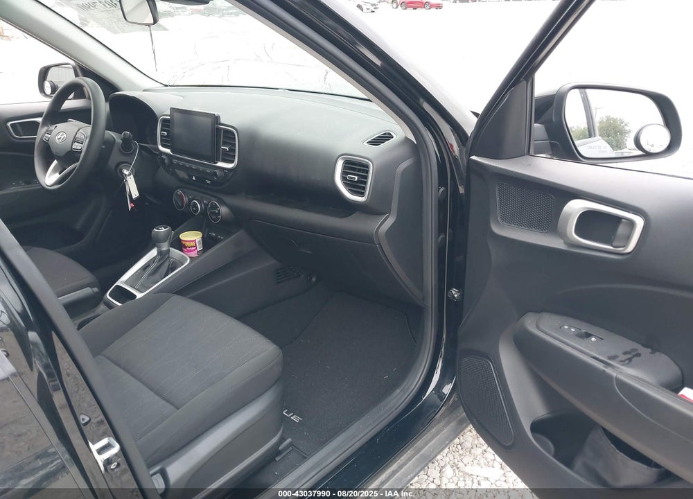 2022 HYUNDAI VENUE VIN: KMHRB8A37NU176998