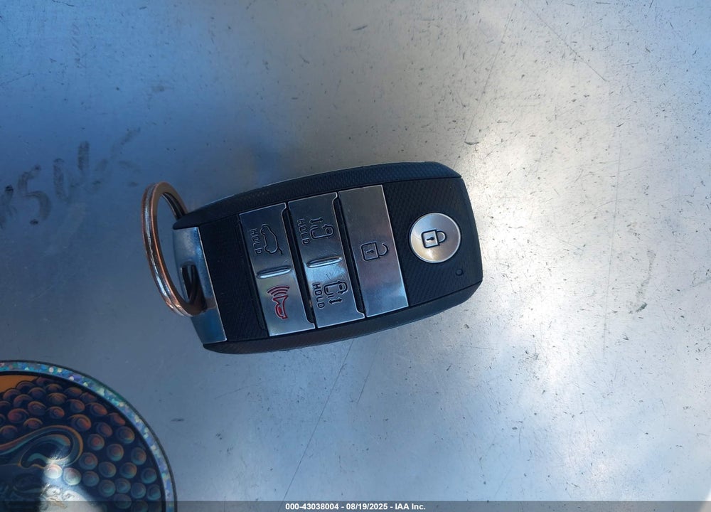 2018 KIA SEDONA SX VIN: KNDMC5C19J6407789