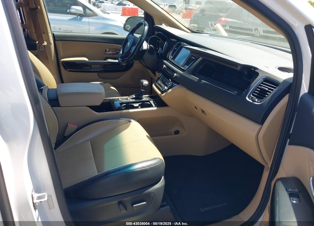 2018 KIA SEDONA SX VIN: KNDMC5C19J6407789