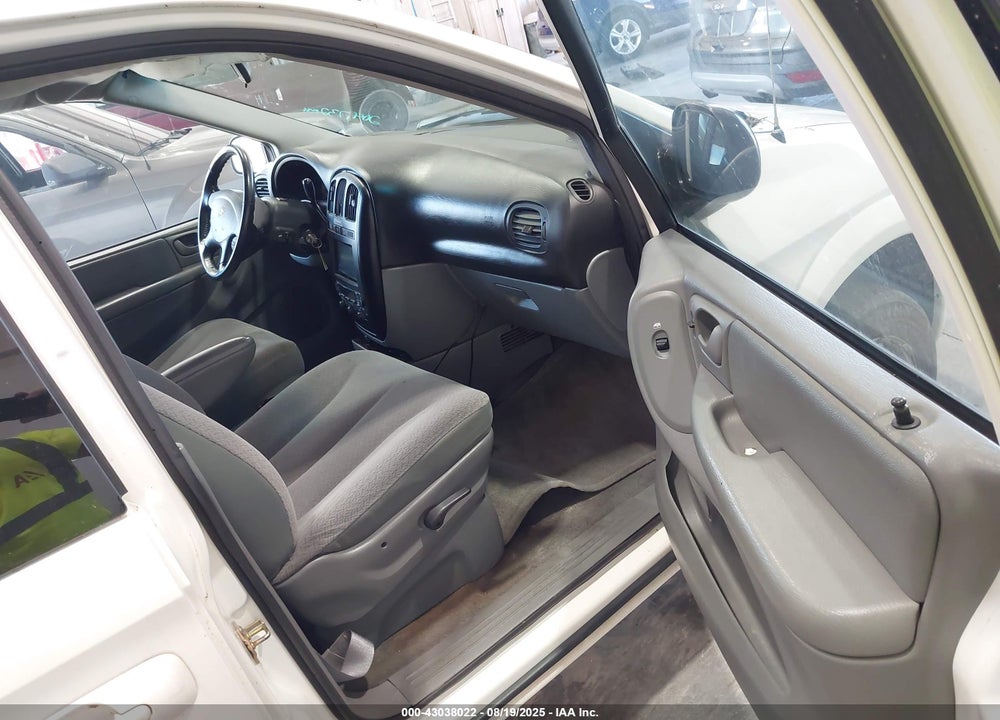2005 DODGE GRAND CARAVAN SXT VIN: 2D8GP44L55R544692