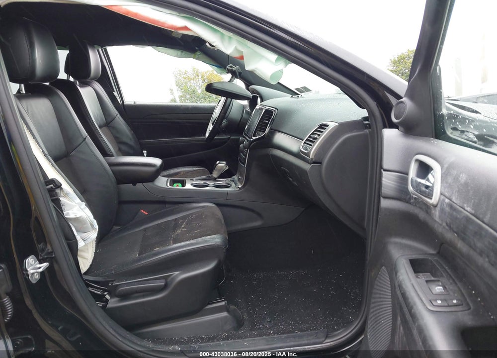 2020 JEEP GRAND CHEROKEE VIN: 1C4RJFAG8LC328286