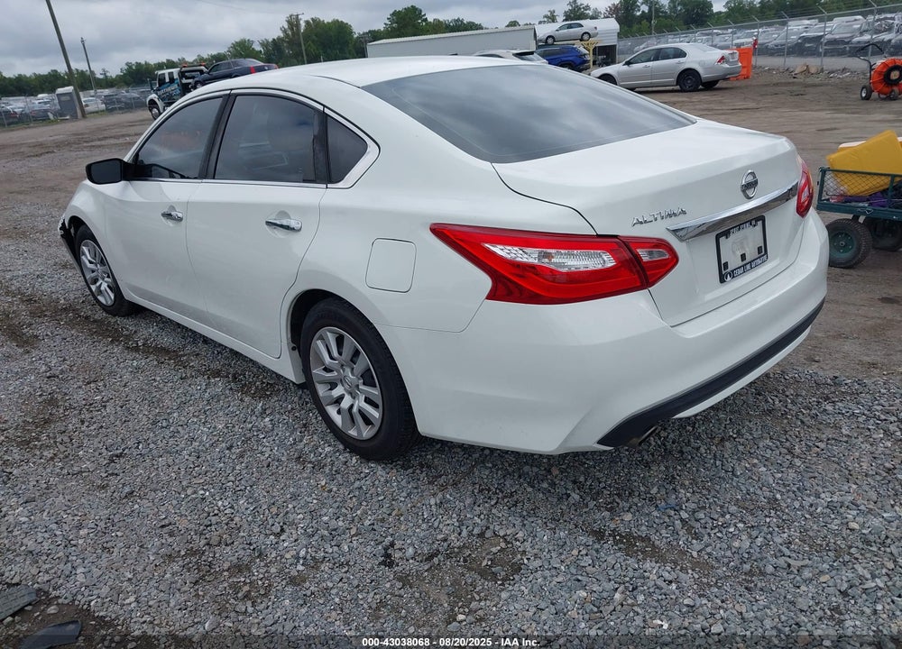 2017 NISSAN ALTIMA VIN: 1N4AL3AP5HN340810