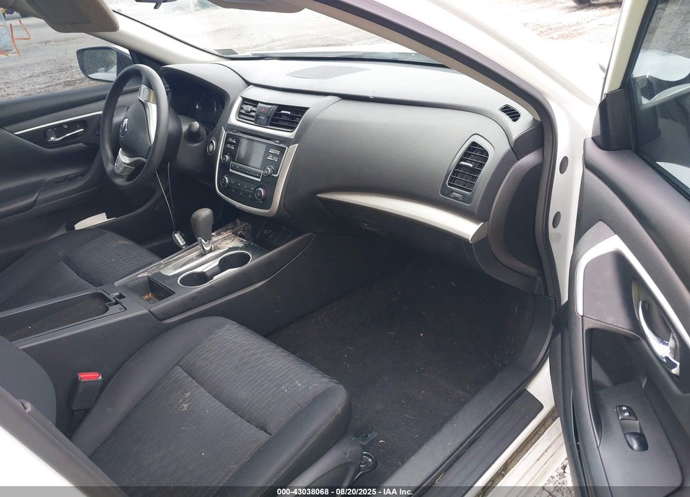 2017 NISSAN ALTIMA VIN: 1N4AL3AP5HN340810