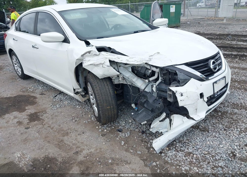 2017 NISSAN ALTIMA VIN: 1N4AL3AP5HN340810