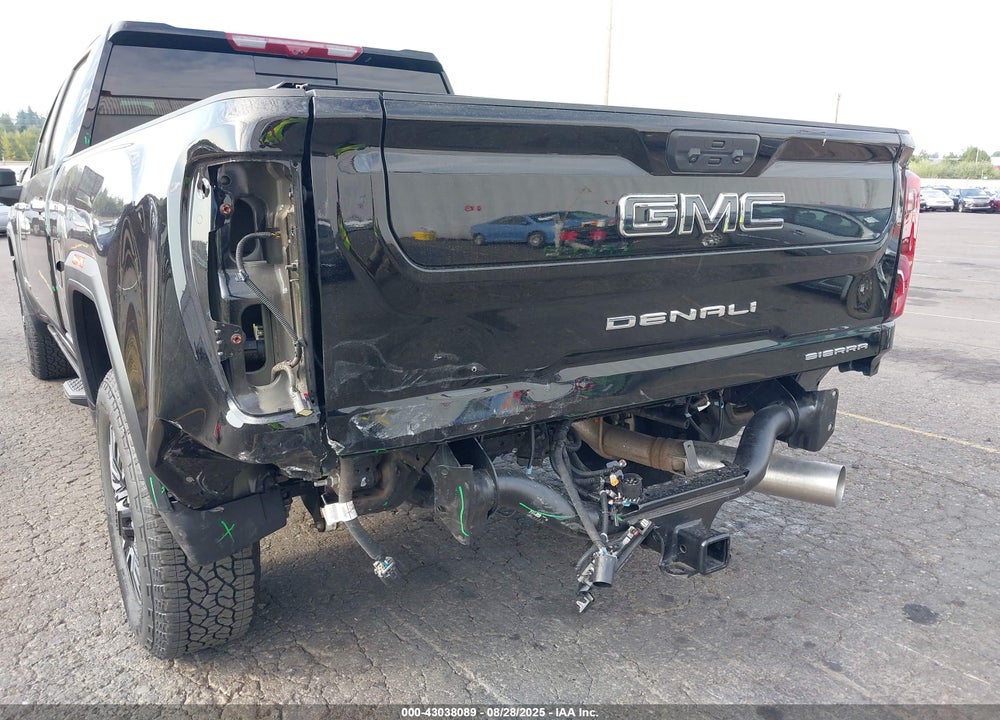 2024 GMC SIERRA 3500HD 4WD  STANDARD BED DENALI ULTIMATE VIN: 1GT49YEYXRF432528