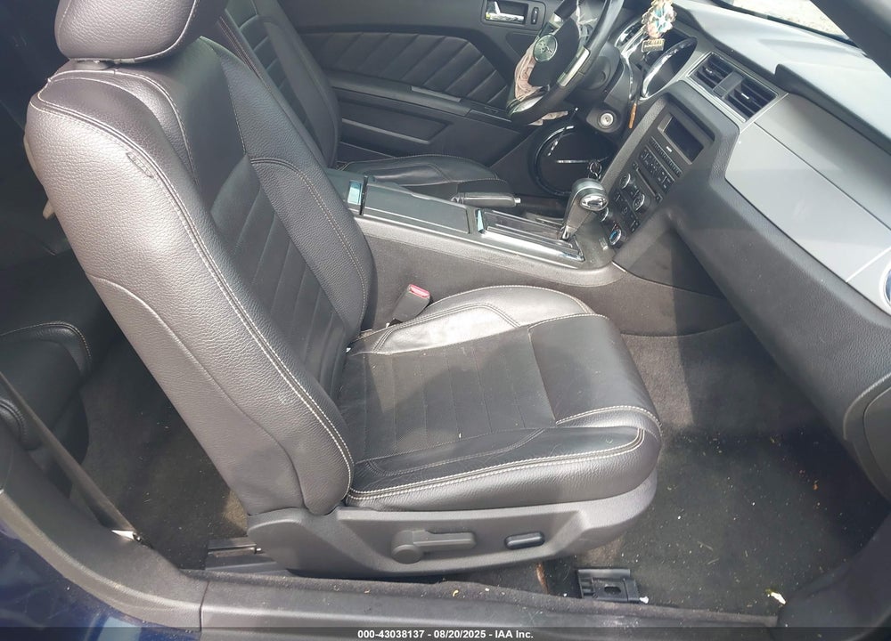 2011 FORD MUSTANG VIN: 1ZVBP8EM7B5130584