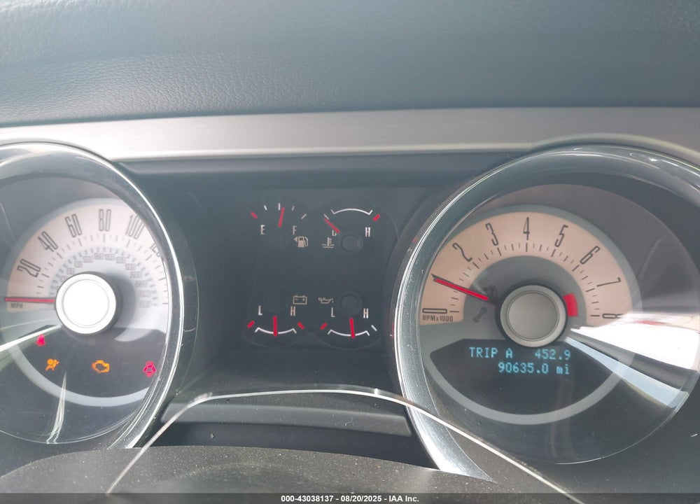 2011 FORD MUSTANG VIN: 1ZVBP8EM7B5130584