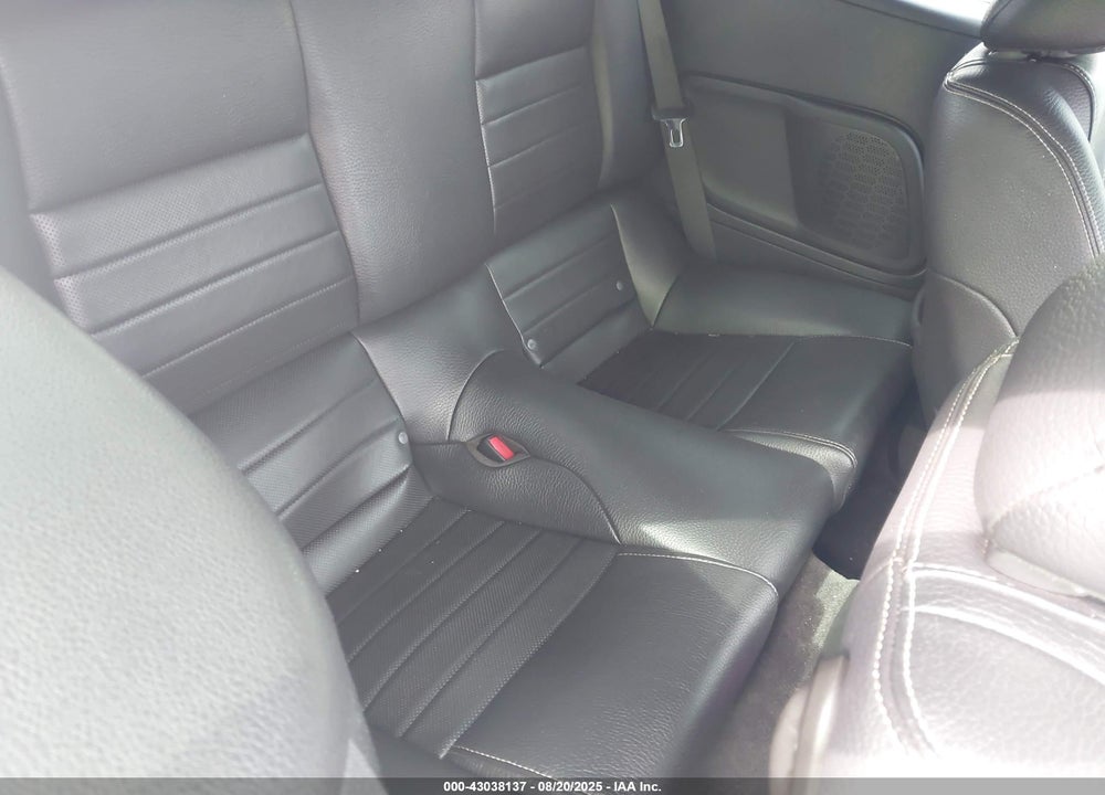 2011 FORD MUSTANG VIN: 1ZVBP8EM7B5130584