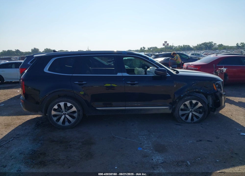 2021 KIA TELLURIDE VIN: 5XYP64HC2MG111975