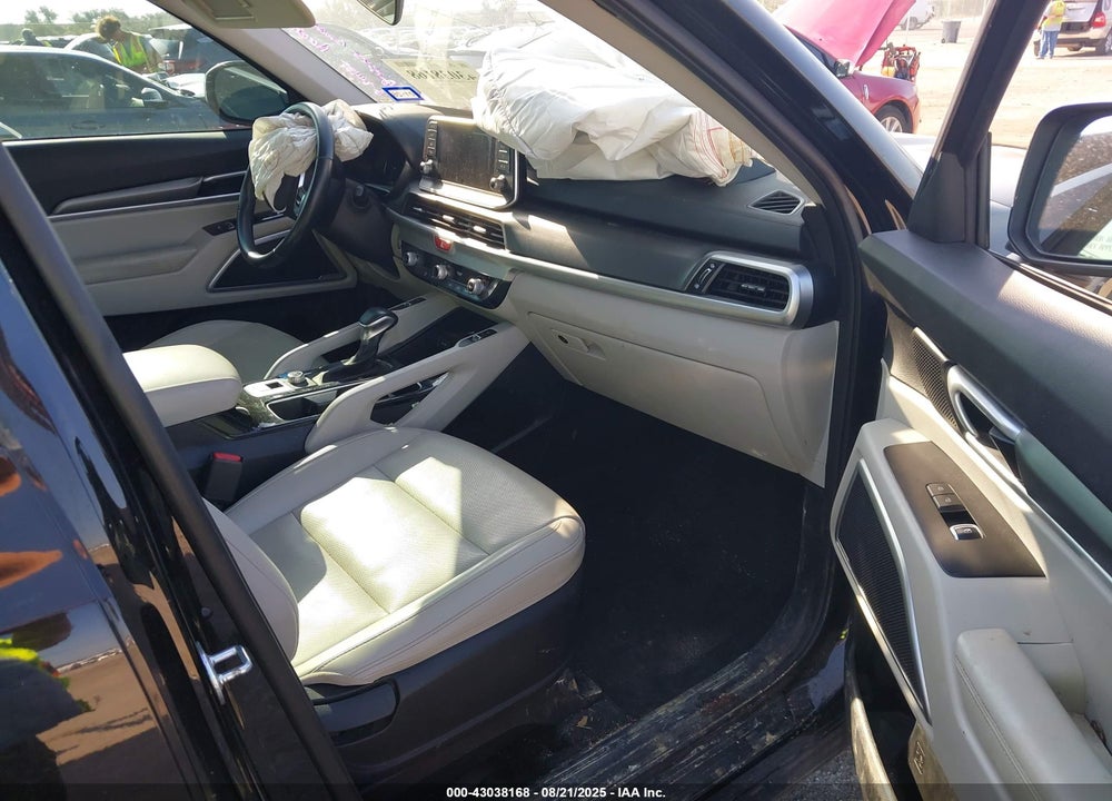 2021 KIA TELLURIDE VIN: 5XYP64HC2MG111975
