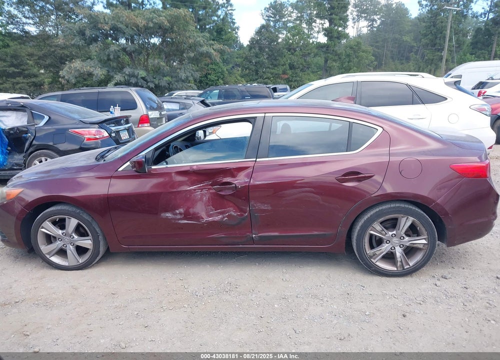 2013 ACURA ILX VIN: 19VDE1F57DE020523