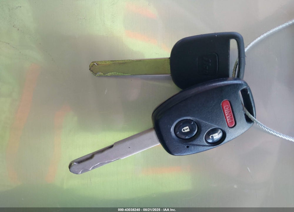 2013 HONDA FIT VIN: JHMGE8H50DC067036