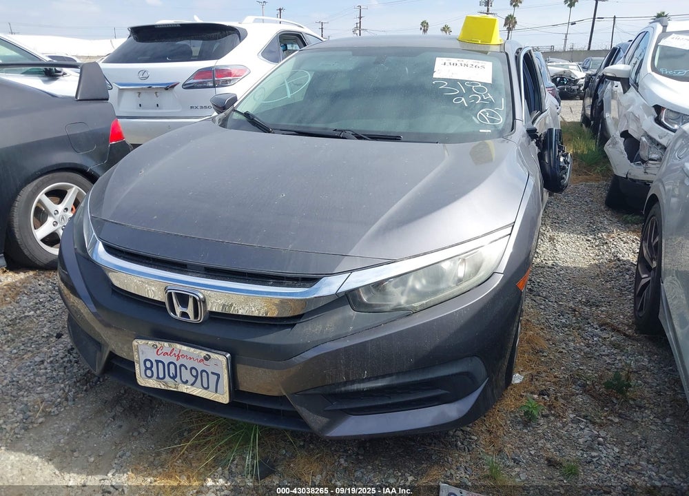 2018 HONDA CIVIC LX VIN: 2HGFC2F55JH559364