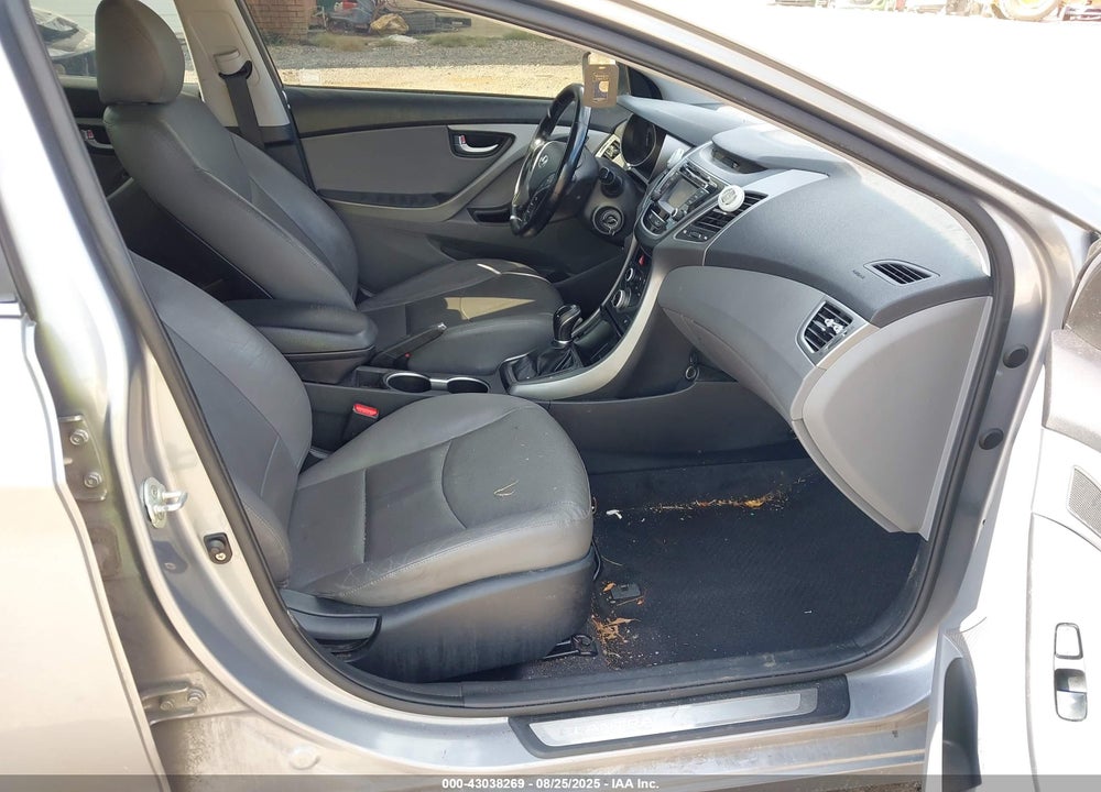 2015 HYUNDAI ELANTRA LIMITED VIN: KMHDH4AE3FU322589