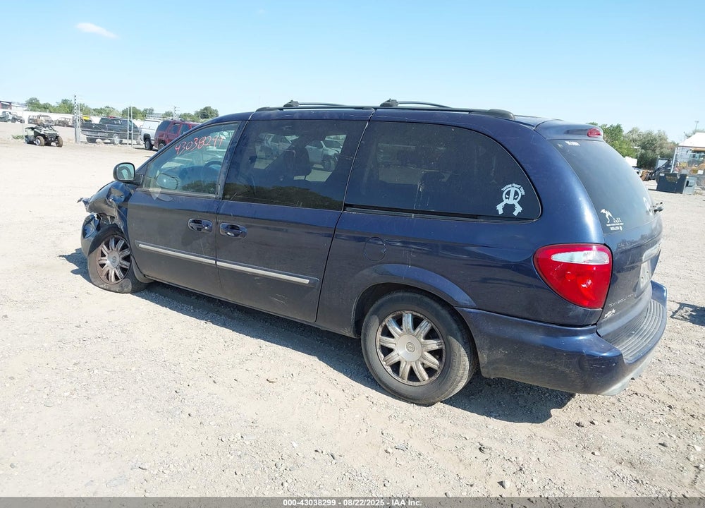 2005 CHRYSLER TOWN & COUNTRY TOURING VIN: 2C4GP54L15R523102