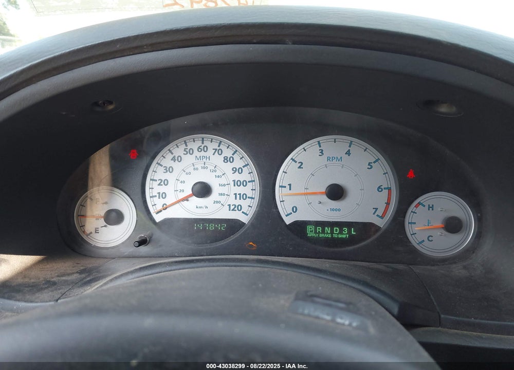2005 CHRYSLER TOWN & COUNTRY TOURING VIN: 2C4GP54L15R523102