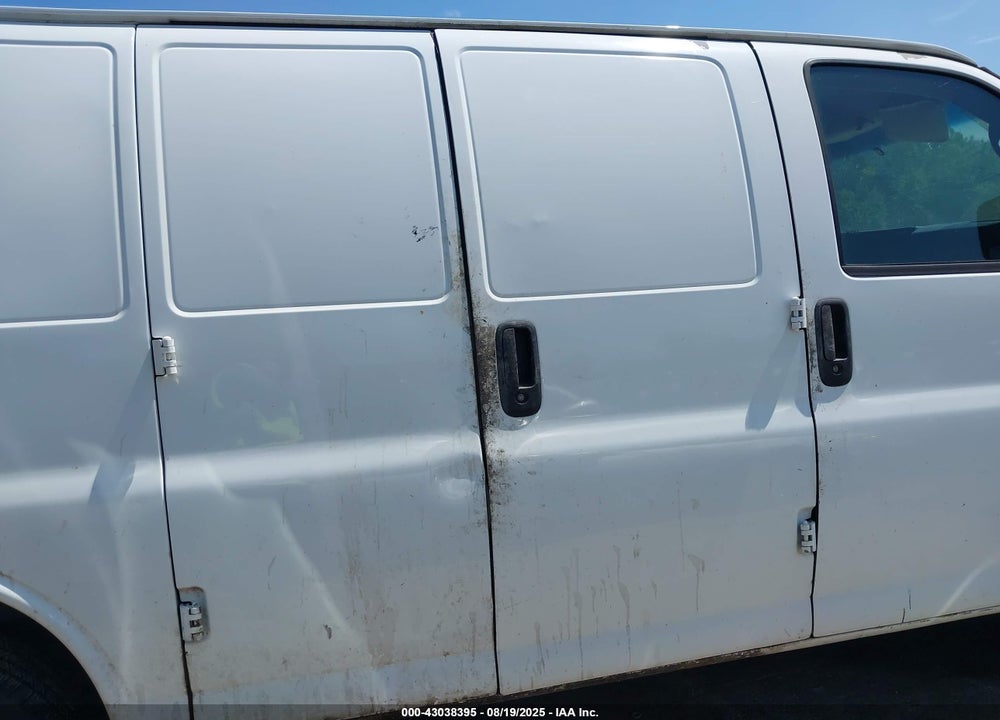 2011 CHEVROLET EXPRESS 3500 WORK VAN VIN: 1GCZGTBG5B1174528