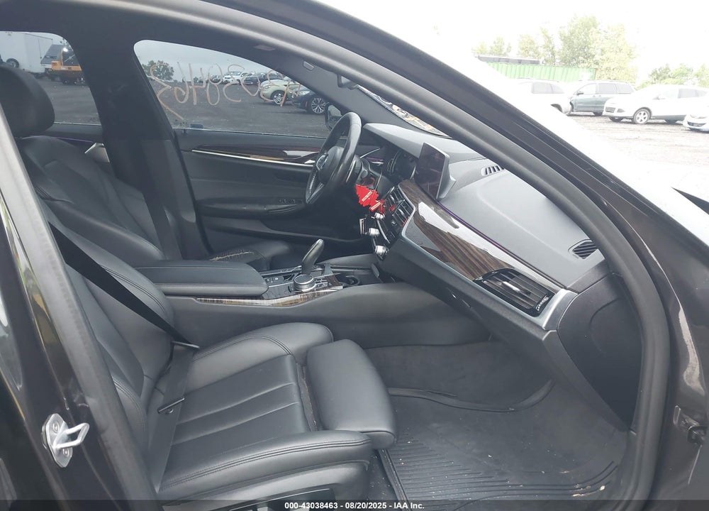 2019 BMW 5 SERIES VIN: WBAJA7C5XKG911882