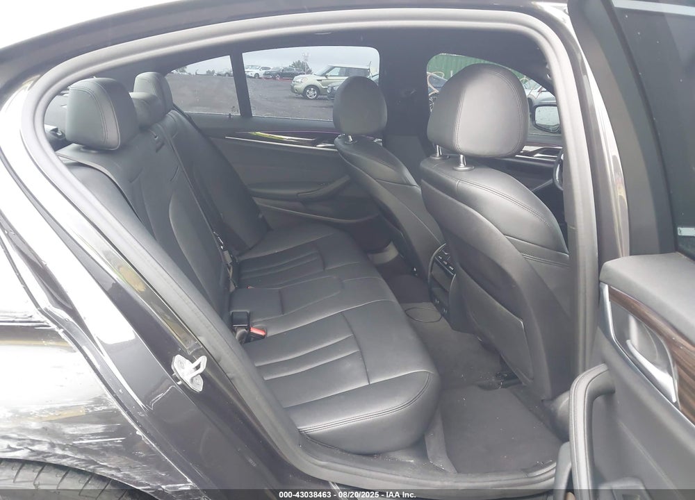 2019 BMW 5 SERIES VIN: WBAJA7C5XKG911882